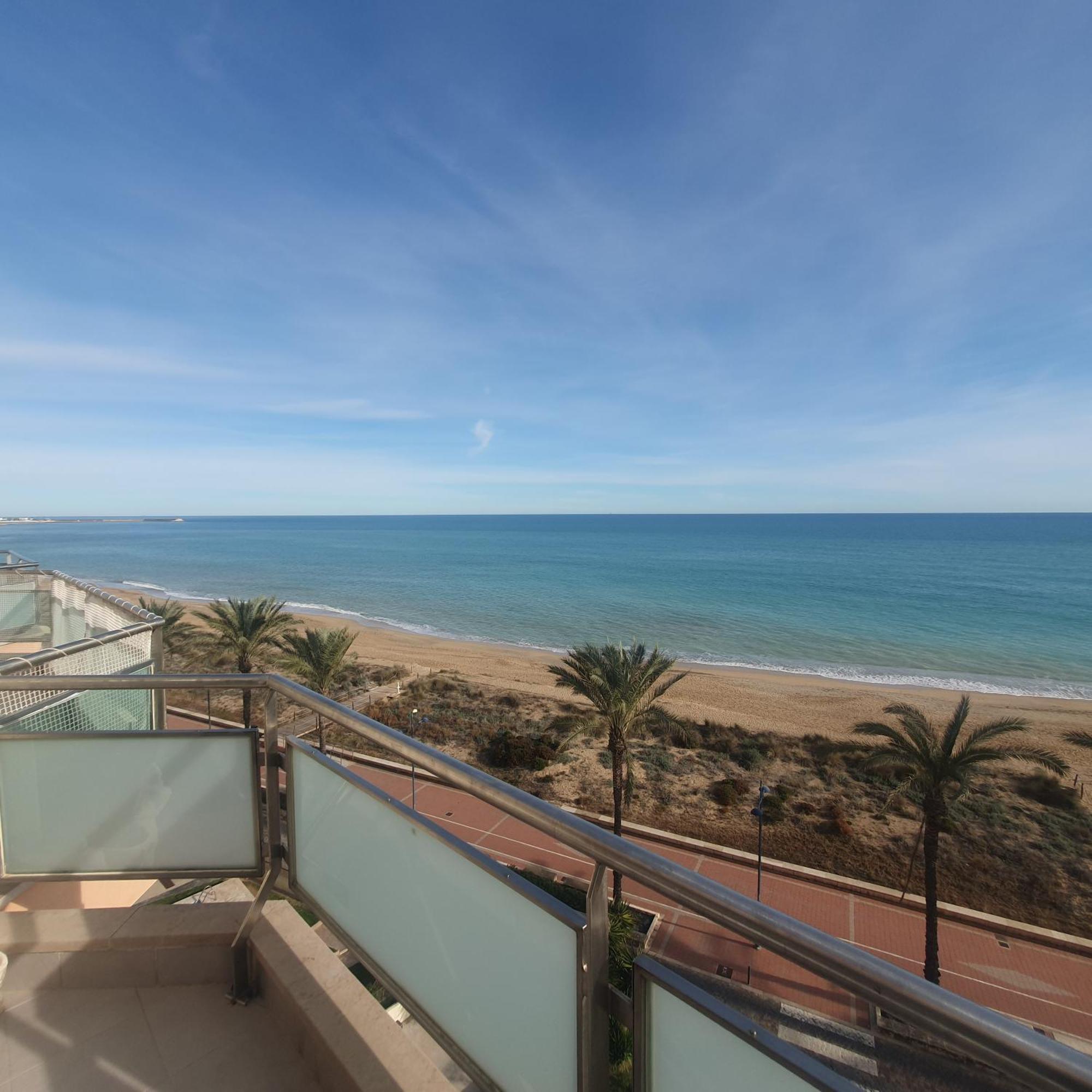 Surfing Peniscola Primera Linea De Playa المظهر الخارجي الصورة