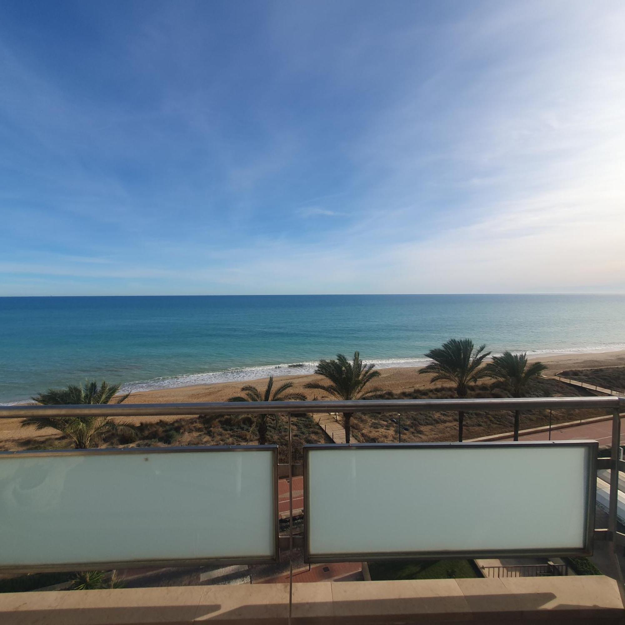 Surfing Peniscola Primera Linea De Playa المظهر الخارجي الصورة